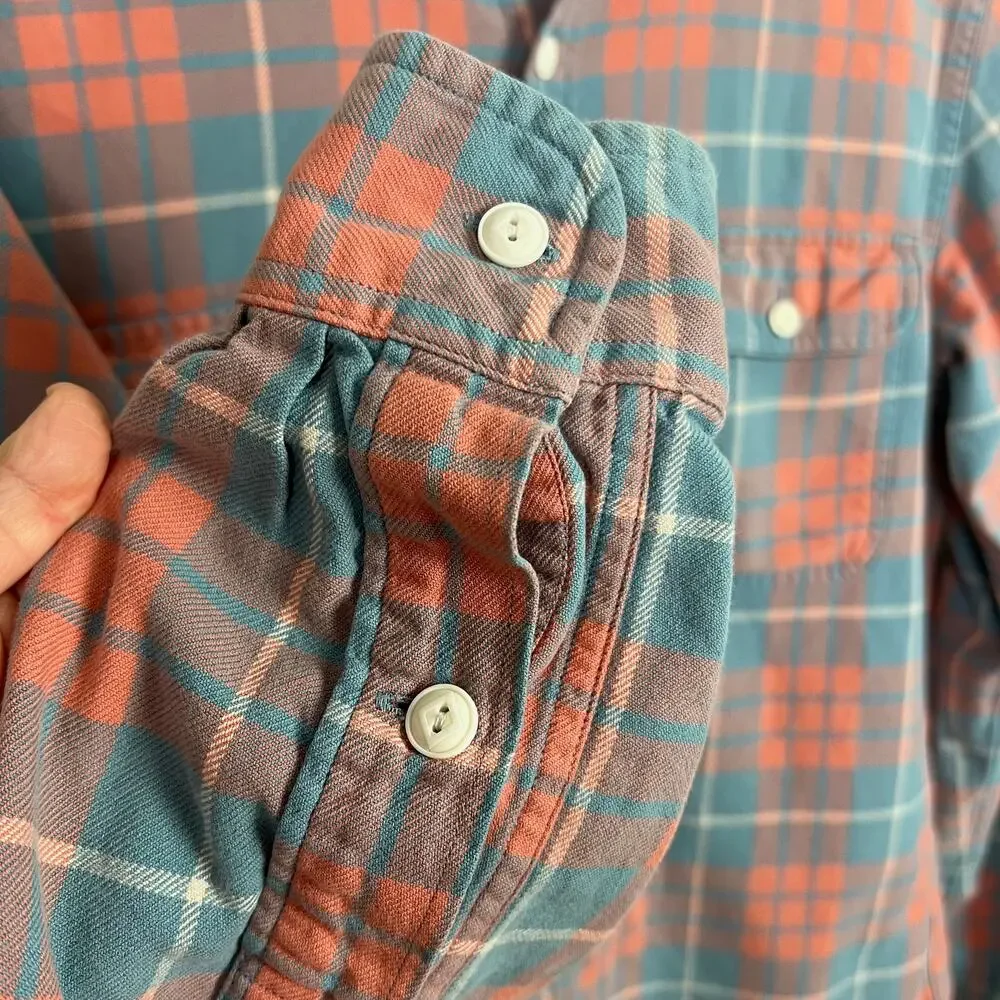 J. Crew Men's Peachy Pink and Sky Blue Button Up Soft Plaid Shirt Size Small‎